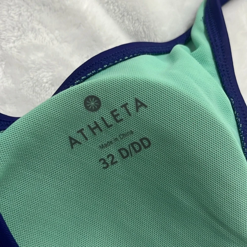 Athleta Women’s Bikini Top Size 32D or 32DD Blue Halter Tie Neck Underwire